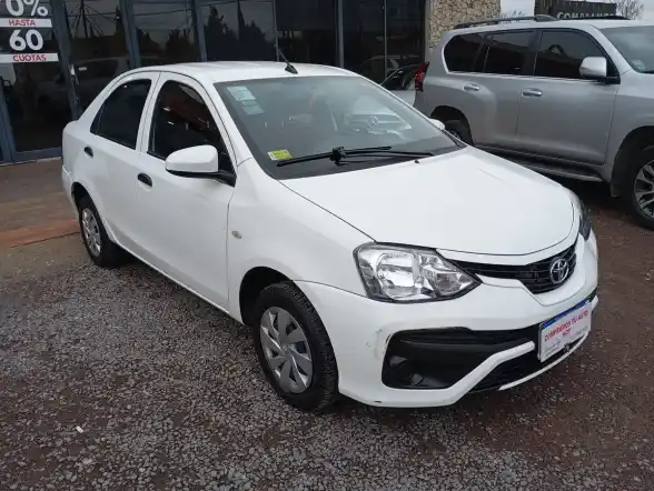 Toyota Etios 1.5 Sedan X L18 2021 - foto 3