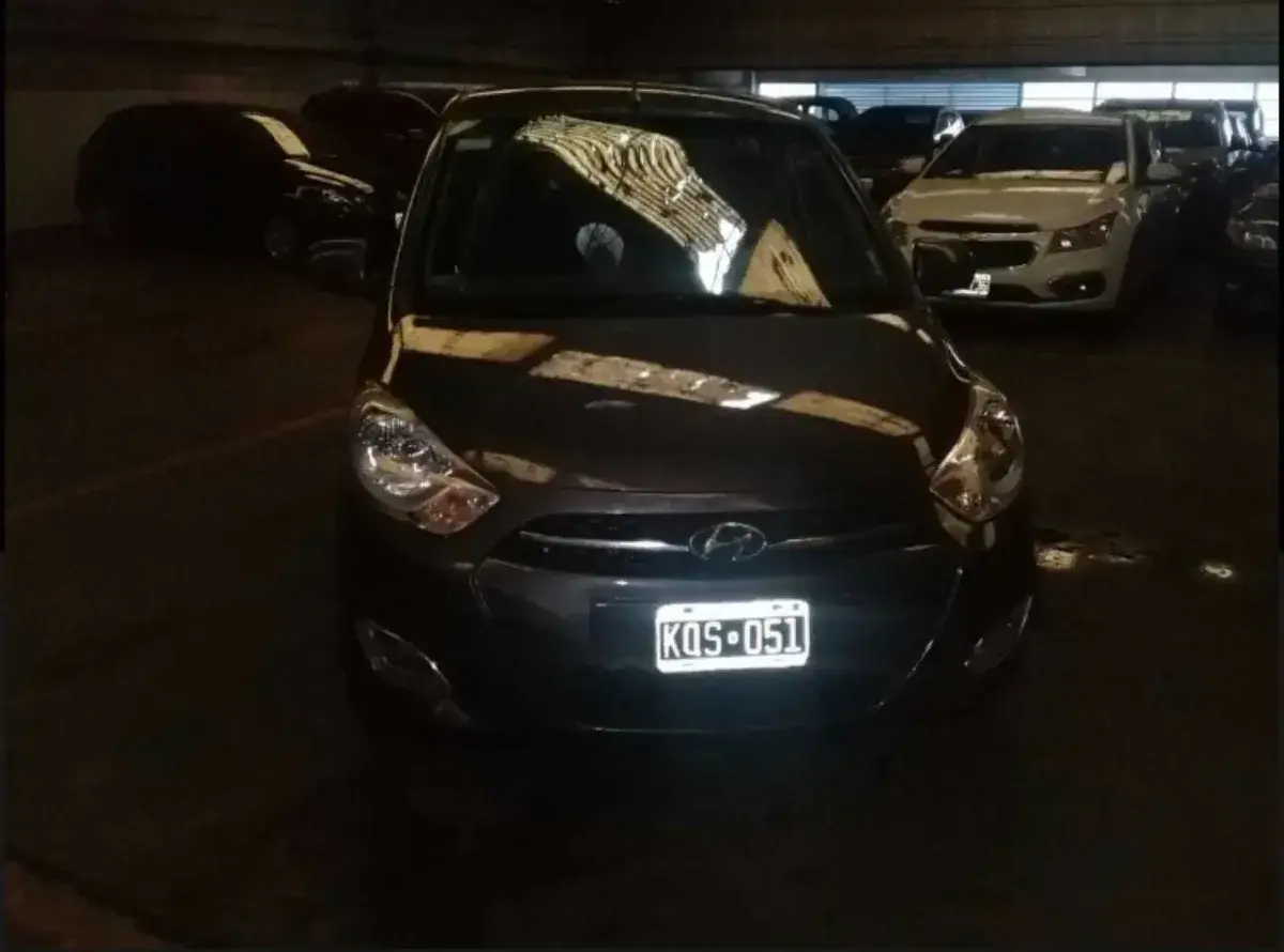 Hyundai I10 1.2 Gls Seguridad L At 2011 - foto 1