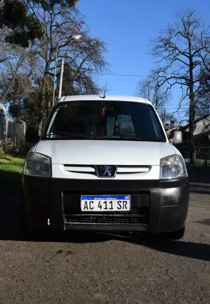 Peugeot Partner 1.6 Hdi Furgon Confort 92 2018 - foto 4