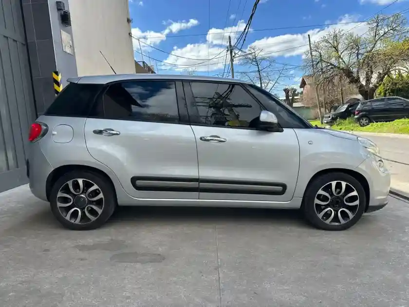 Fiat 500L 1.4 Pop Star 105Cv 2015 - foto 2