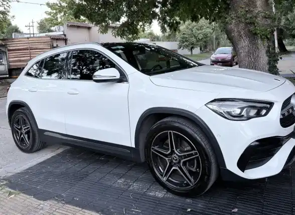 Mercedes-Benz Clase Gla 2.0 Gla250 Amg-Line 211Cv 2020 - foto 1