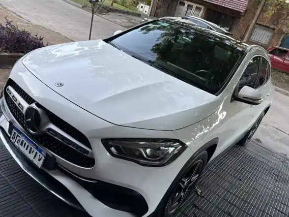 Mercedes-Benz Clase Gla 2.0 Gla250 Amg-Line 211Cv 2020 - foto 5