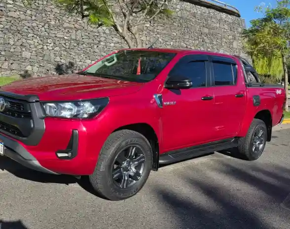Toyota Hilux Pick-Up 2.4 Cd Sr 150Cv 4X2 2022 - foto 1