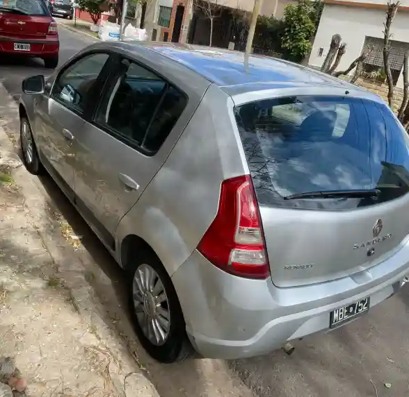 Renault Sandero 1.6 Privilege 105Cv 2013 - foto 5