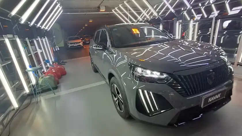 Peugeot 2008 1.0 T200 Gt Auto 2025 - foto 3