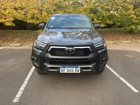 Toyota Hilux Pick-Up 2.8 Cd Conquest 204Cv 4X4 At 2023 - foto 3