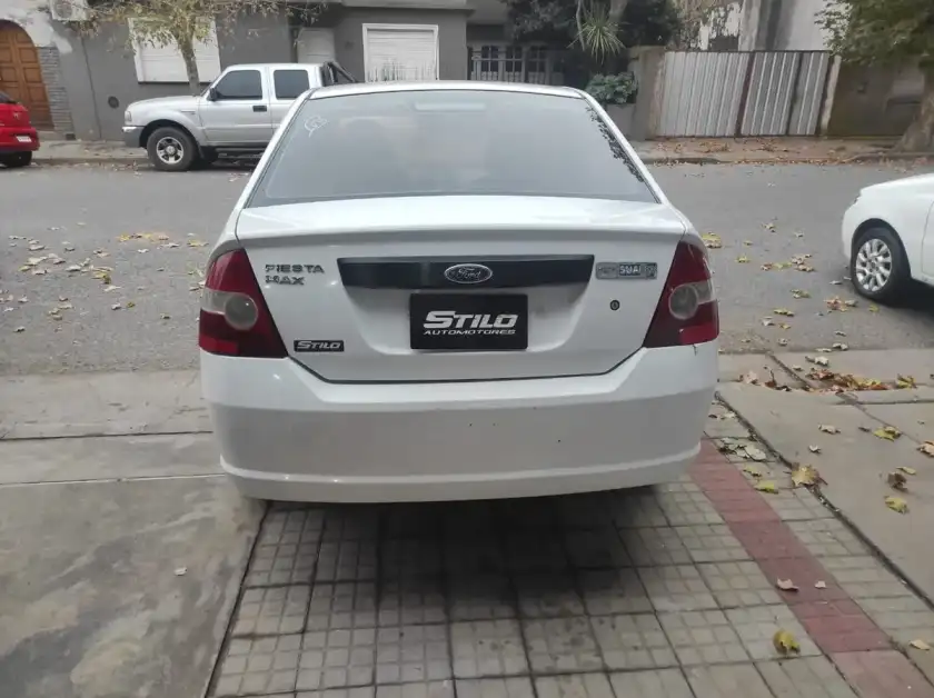 Ford Fiesta Max 1.6 Max Amb 2009 - foto 4