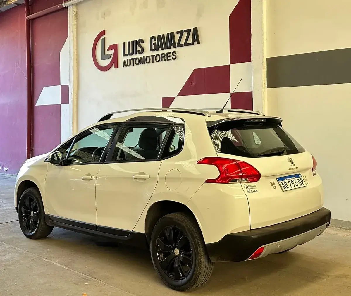 Peugeot 2008 1.6 Allure Tiptronic 2017 - foto 3