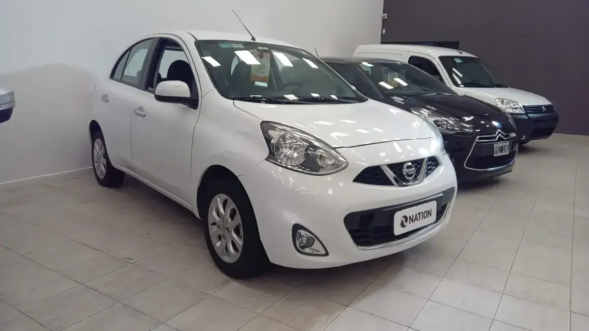Nissan March 1.6 Advance Media Tech 107Cv 2015 - foto 2