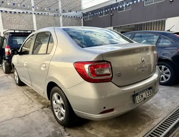 Renault Logan 1.6 Privilége Plus 105Cv Nac 2019 - foto 5