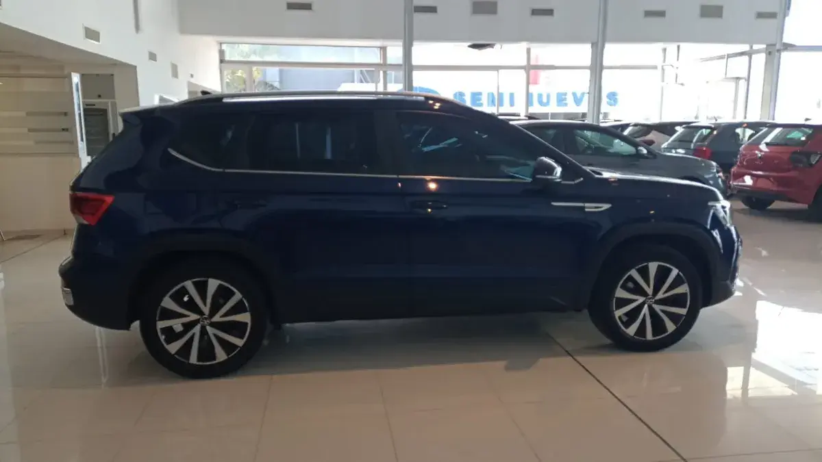 Volkswagen Taos 1.4 250 Tsi Highline Tiptronic L23 2023 - foto 4