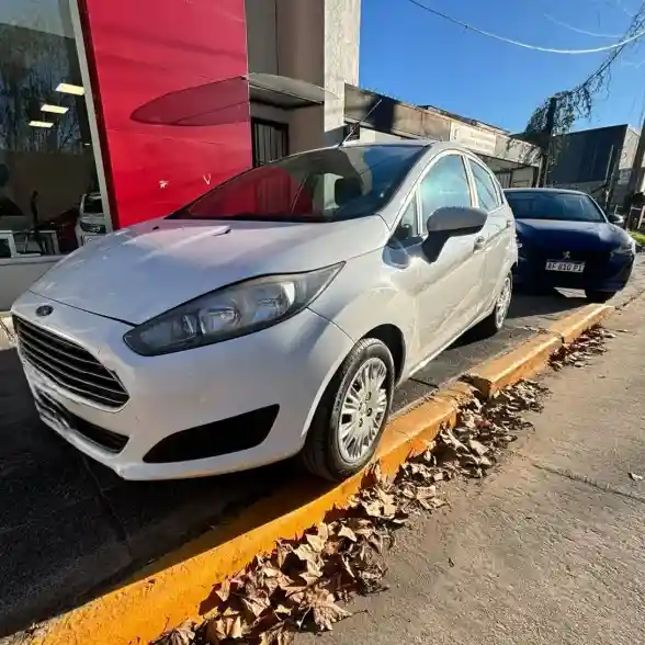 Ford Fiesta Kinetic 1.6 S 120Cv 2016 - foto 1