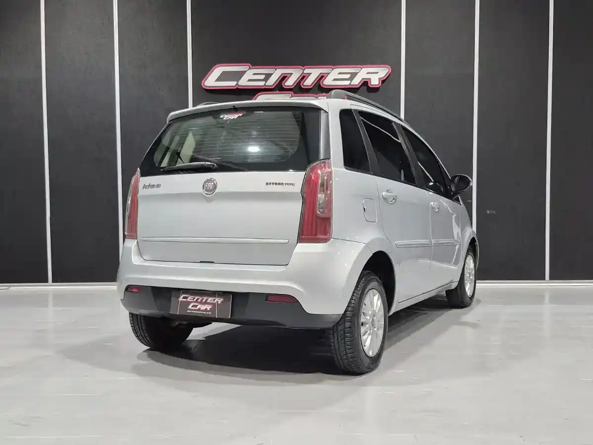 Fiat Idea 1.4 Attractive 82Cv 2012 - foto 2