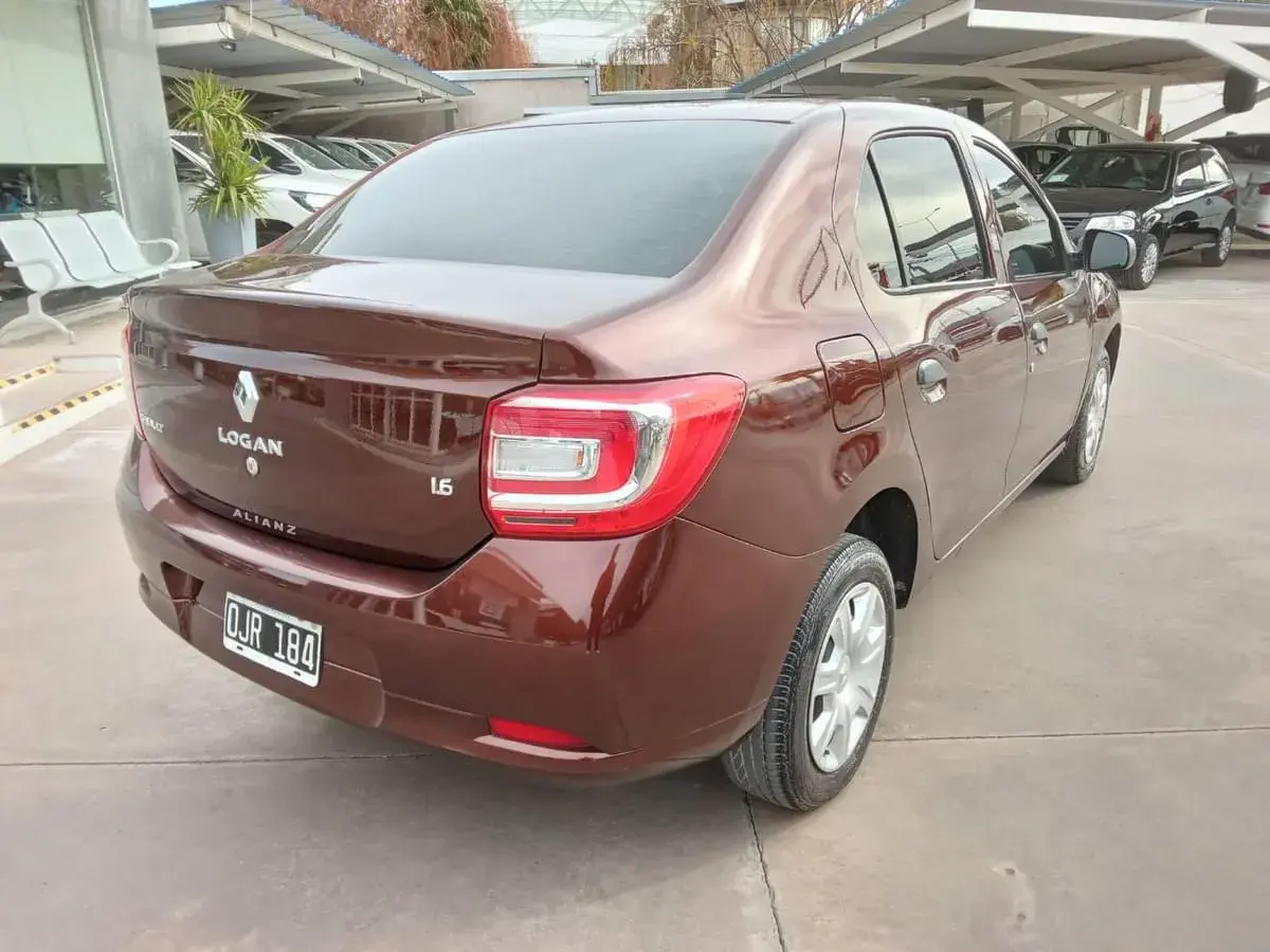 Renault Logan 1.6 8V Authentique 2014 - foto 3