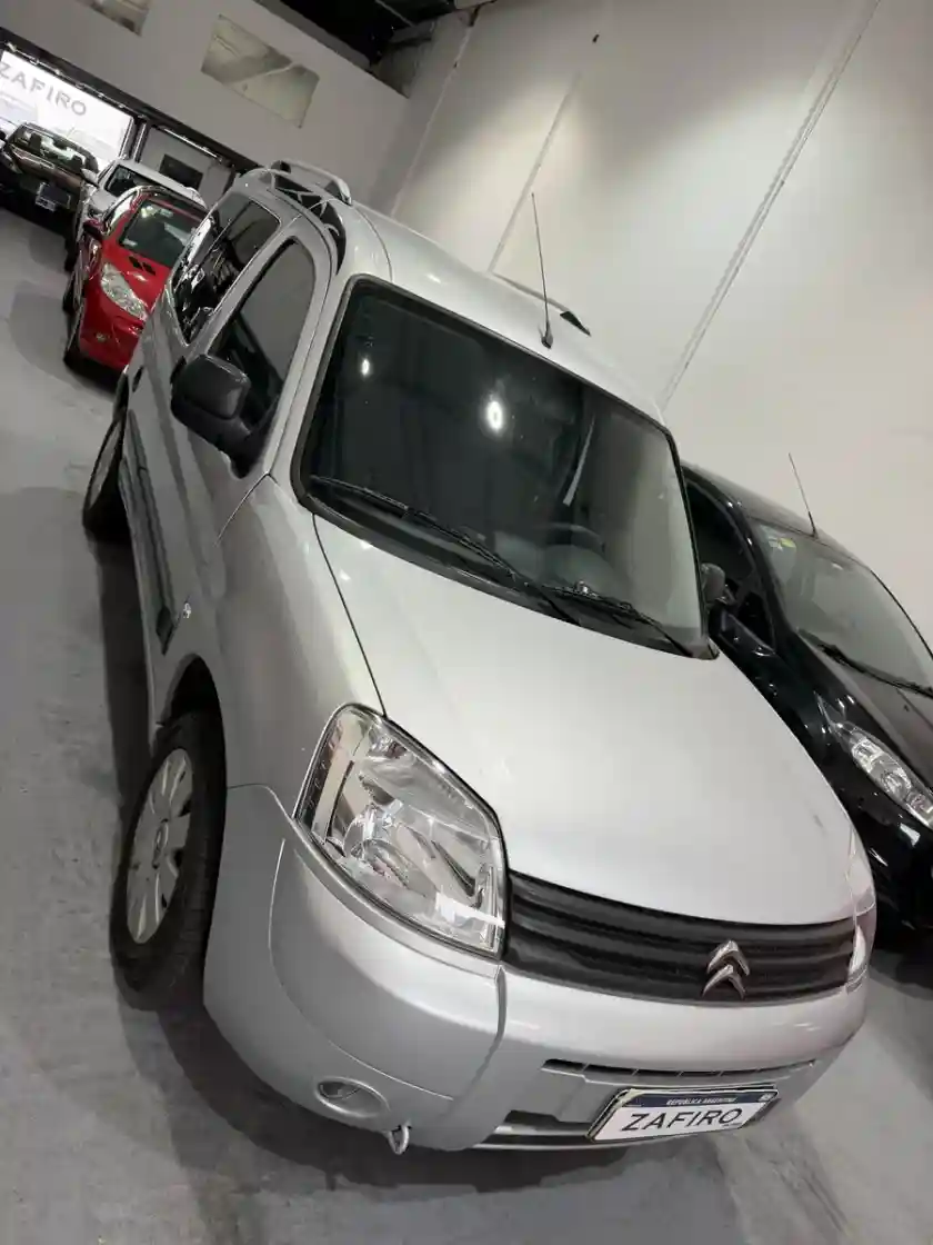 Citroën Berlingo Multispace 1.6 Xtr 110Cv Am18 2023 - foto 2