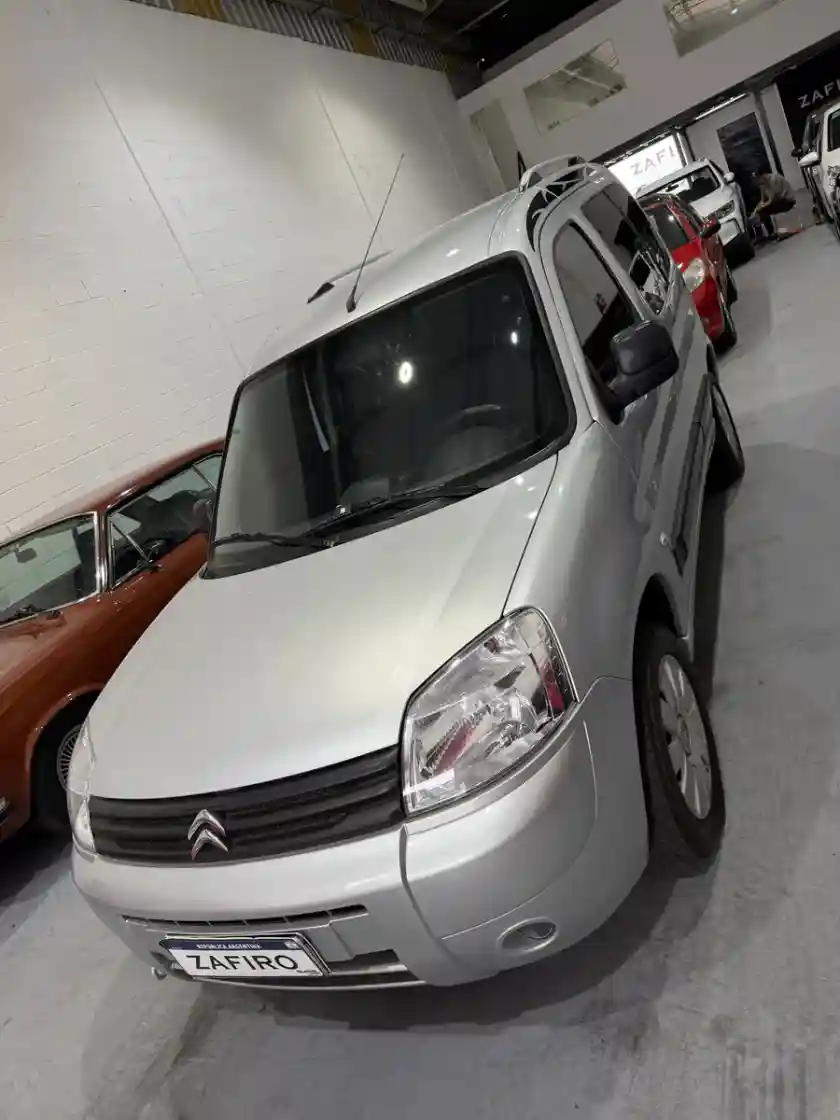 Citroën Berlingo Multispace 1.6 Xtr 110Cv Am18 2023 - foto 3