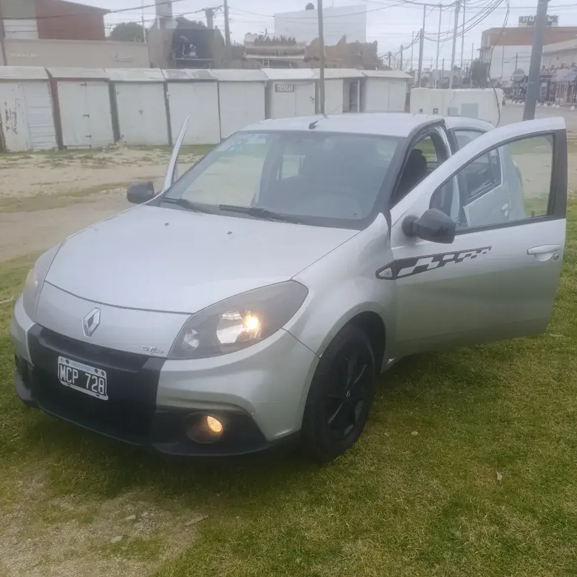 Renault Sandero 1.6 Gt Line Nav 105Cv 2013 - foto 1