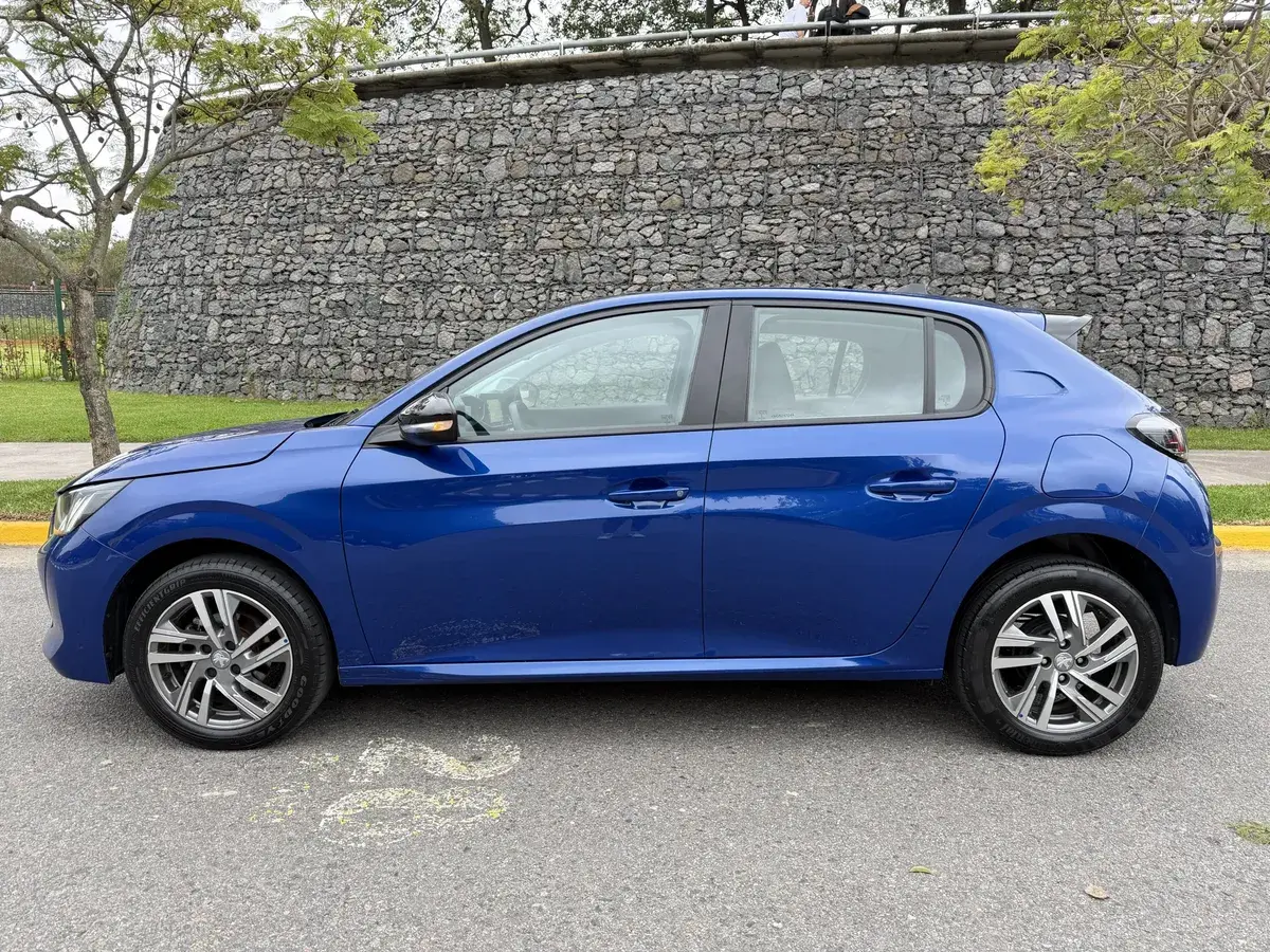 Peugeot 208 1.6 Feline Tiptronic 2022 - foto 5