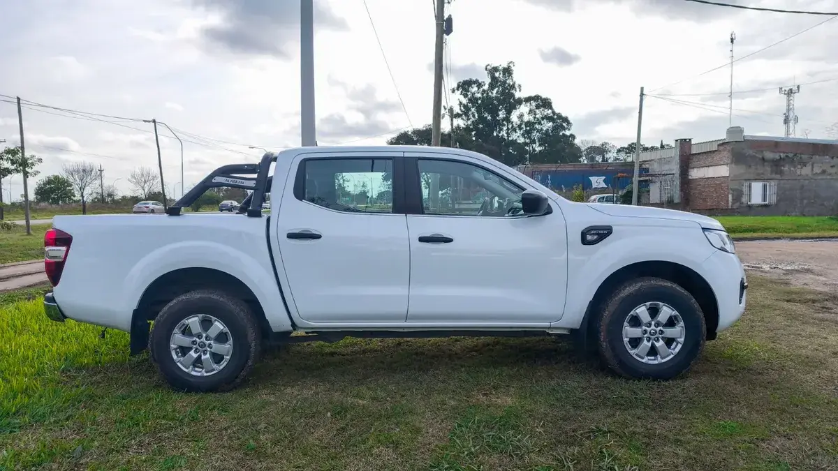 Renault Alaskan 2.3 Bit 16V Emotion Mt 4X2 2021 - foto 4