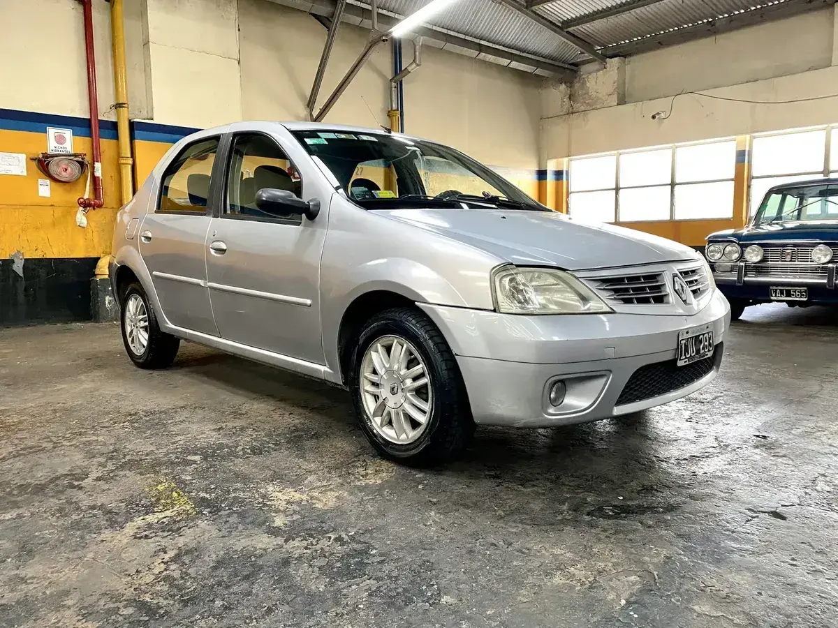 Renault Logan 1.5 Dci Pack 2008 - foto 4