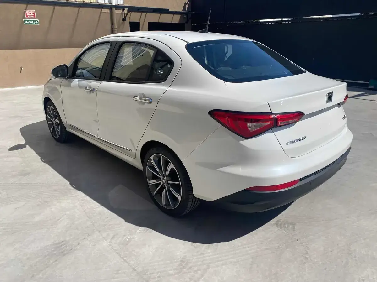 Fiat Cronos 1.8 16V Precision At6 Pack Premium 2022 - foto 4