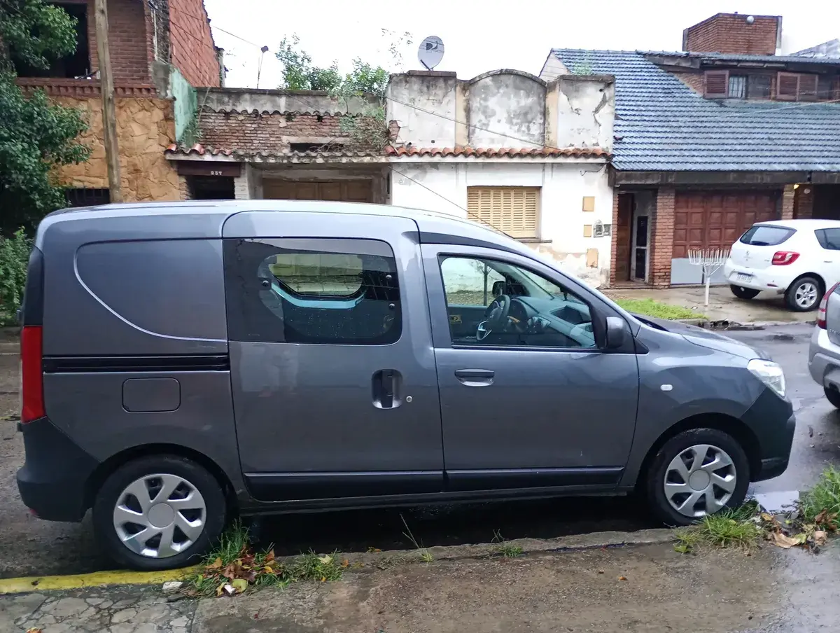 Renault Kangoo Ii Express 1.6 Sce Confort 5A 2023 - foto 2