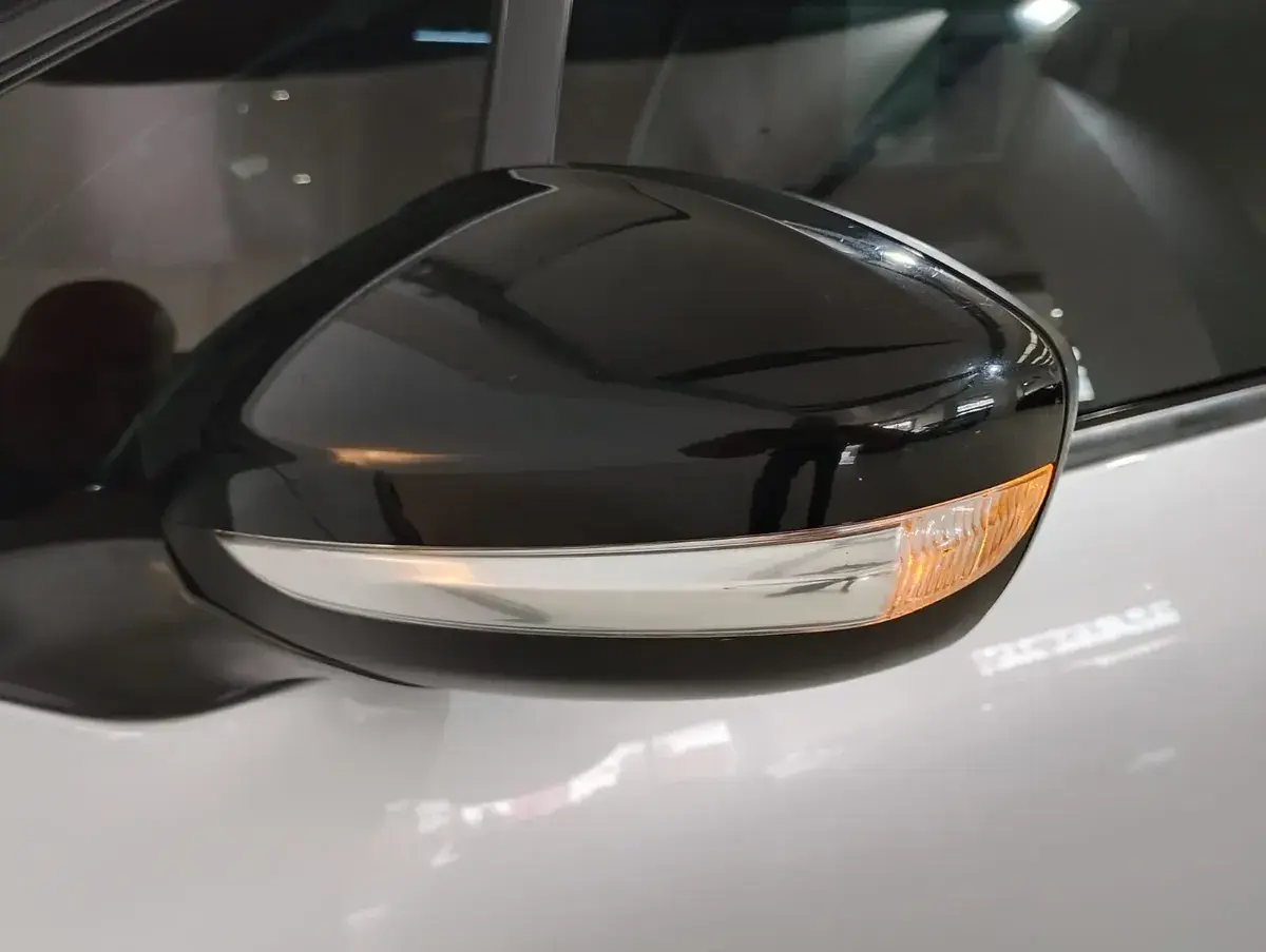 Peugeot 2008 1.6 Feline 2021 - foto 4
