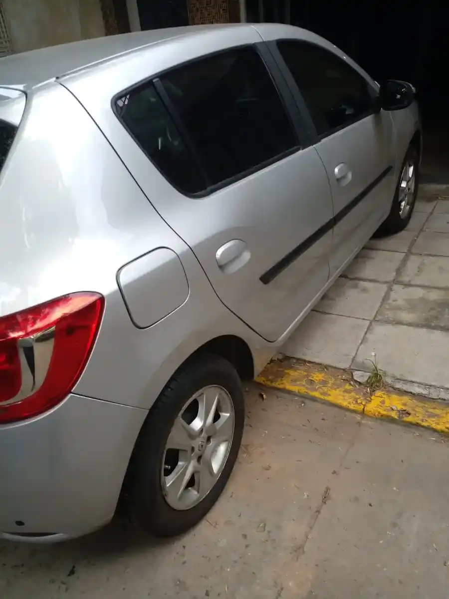 Renault Sandero 1.6 Privilege Pack 105Cv 2017 - foto 5