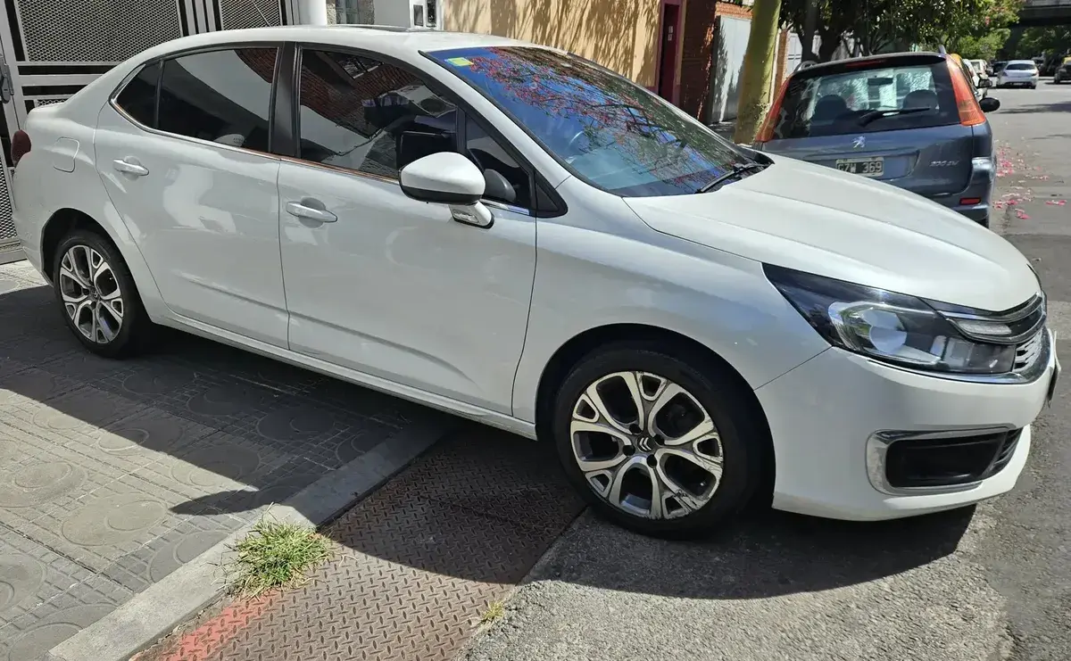 Citroën C4 Lounge 1.6 Hdi 115 Feel Pack 2018 - foto 4