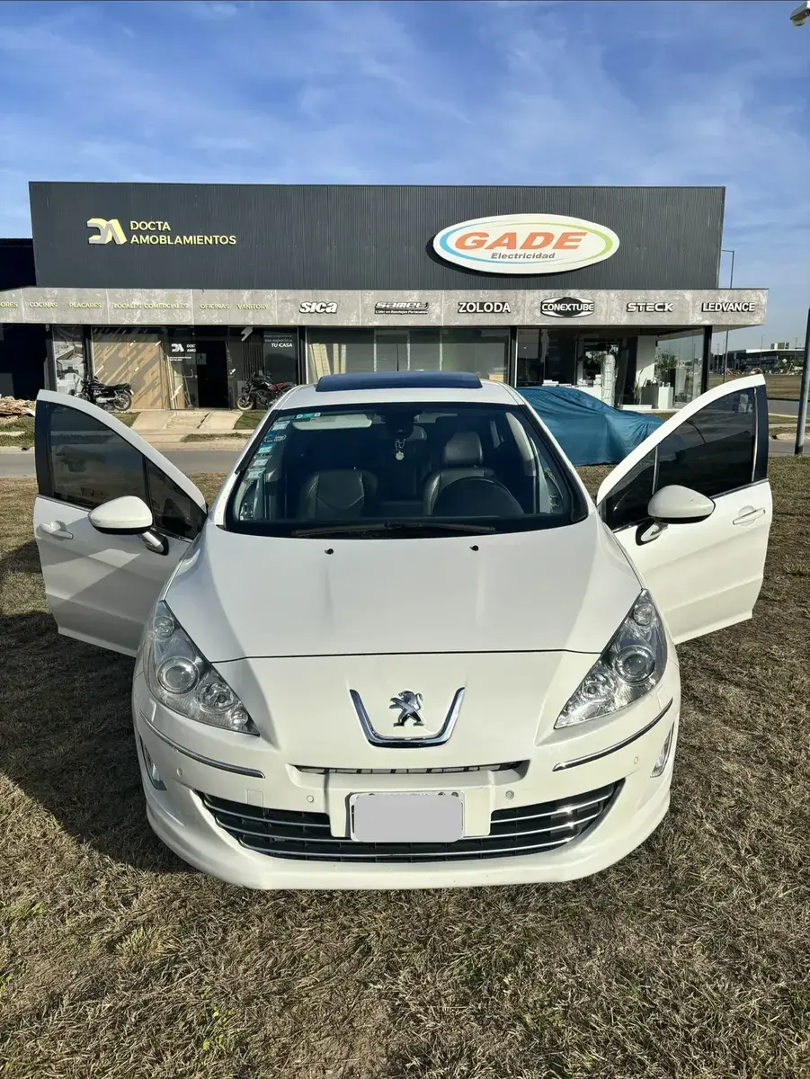 Peugeot 408 2.0 Feline 143Cv 2015 - foto 2