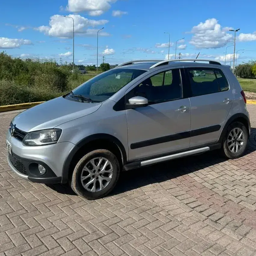 Volkswagen Crossfox 1.6 Highline 2012 - foto 1