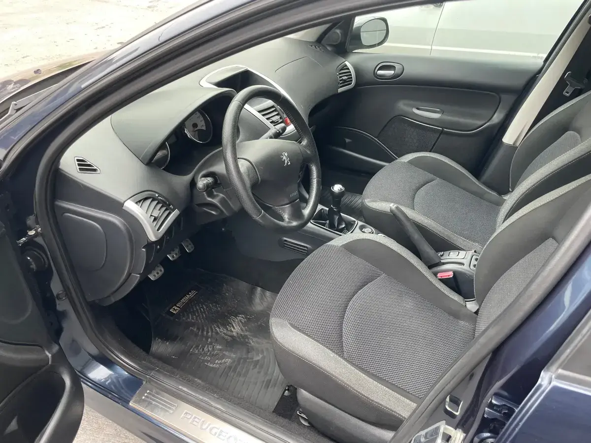Peugeot 207 1.6 Feline 106Cv 2013 - foto 4
