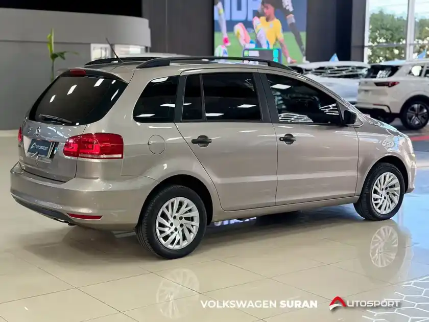 Volkswagen Suran 1.6 Comfortline 101Cv 2016 - foto 5