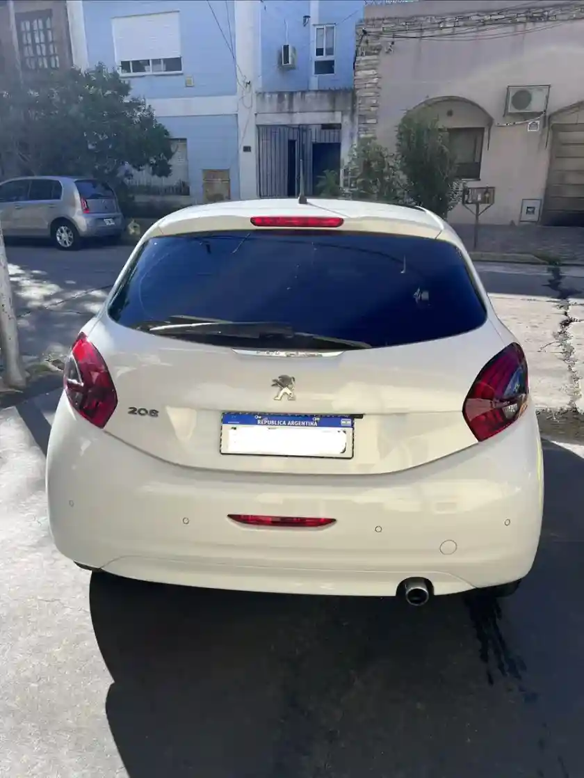 Peugeot 208 1.6 Feline 2018 - foto 5