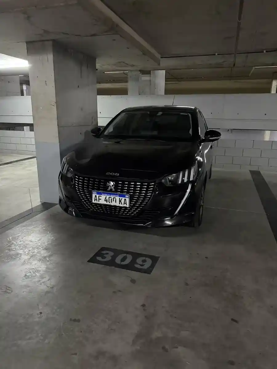 Peugeot 208 1.6 Feline Tiptronic 2021 - foto 2