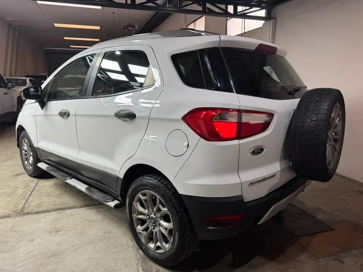 Ford Ecosport 1.6 Freestyle 110Cv 4X2 2015 - foto 4