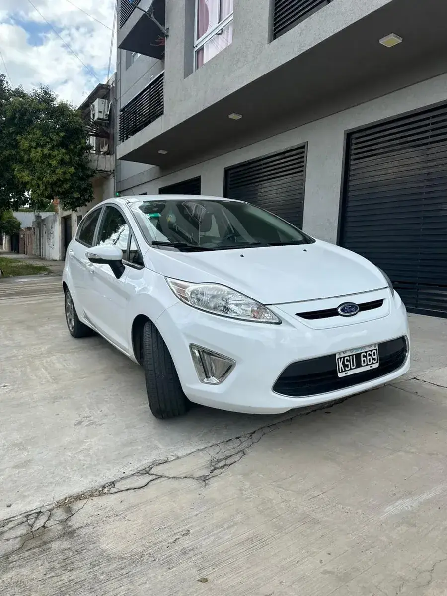 Ford Fiesta Kinetic 1.6 Design 120Cv Titanium 2012 - foto 3