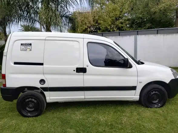 Citroën Berlingo Furgon 1.6 Hdi 92 Bussines 2018 - foto 2