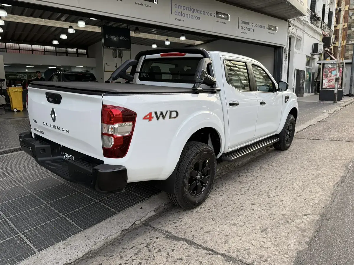 Renault Alaskan 2.3 Dci Bit 190 Intens Noir 4X4 At 2025 - foto 2