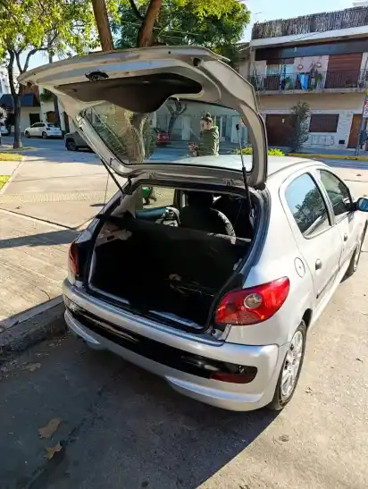 Peugeot 207 1.4 Xr 2009 - foto 3