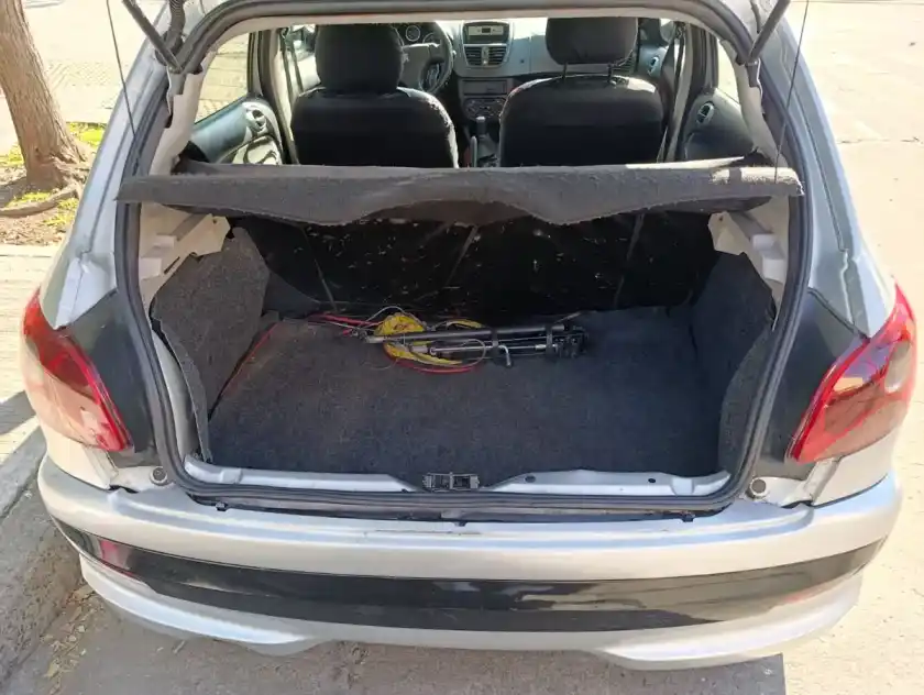 Peugeot 207 1.4 Xr 2009 - foto 4