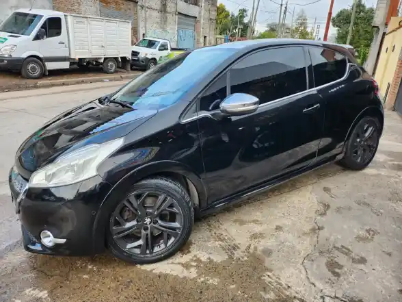 Peugeot 208 1.6 Xy 2014 - foto 3
