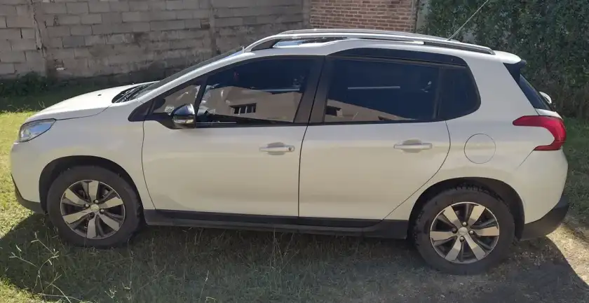 Peugeot 2008 1.6 Feline 2019 - foto 3