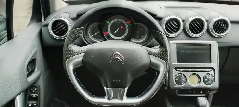 Citroën C3 1.6 Vti 115 At6 Shine 2019 - foto 4