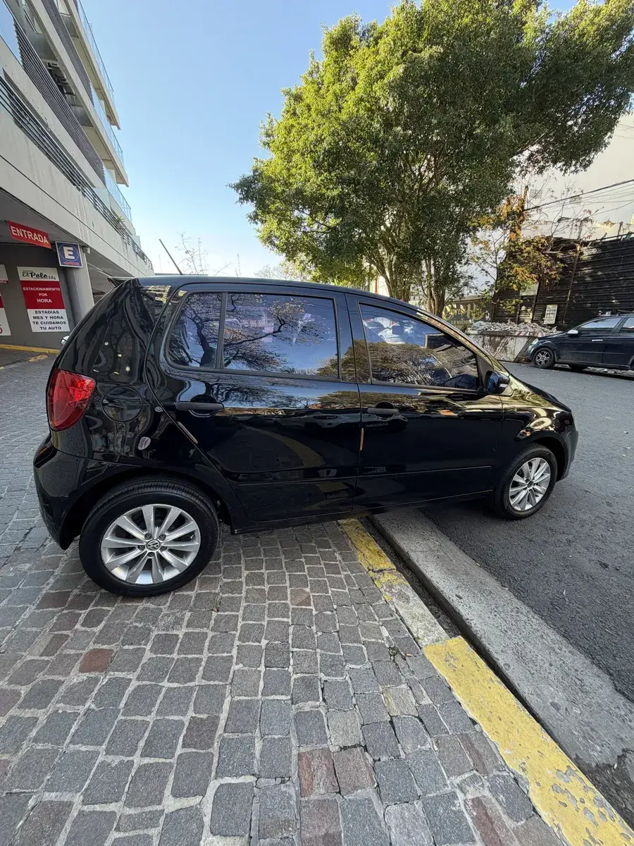 Volkswagen Fox 1.6 Comfortline 5P 2011 - foto 5
