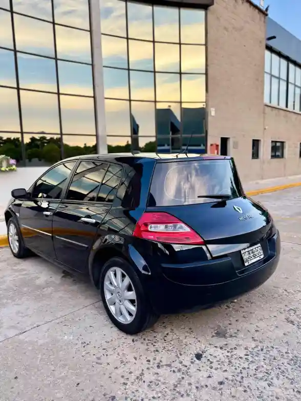 Renault Mégane Ii 1.9 Bicuerpo Dci 2008 - foto 5