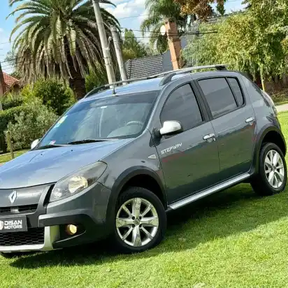 Renault Sandero Stepway 1.6 Expression 105Cv 2013 - foto 1