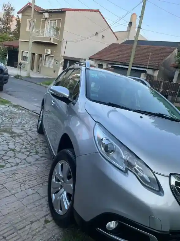 Peugeot 2008 1.6 Allure 2017 - foto 1