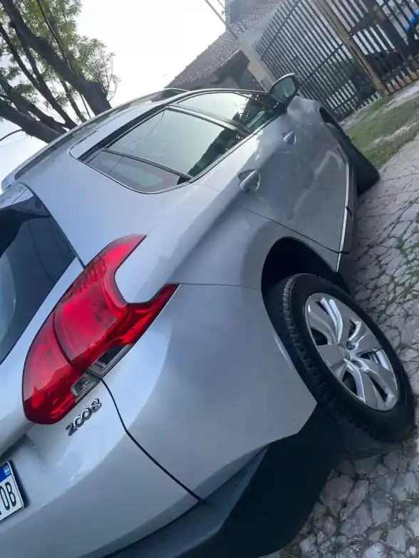 Peugeot 2008 1.6 Allure 2017 - foto 4