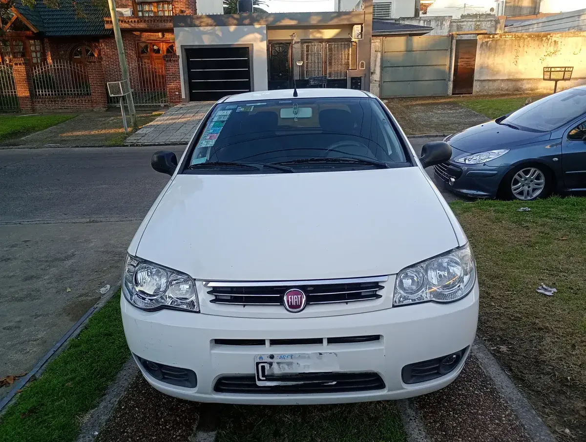 Fiat Palio 1.4 Fire Pack Seg. Confort 2014 - foto 3